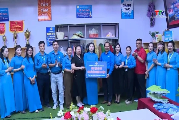 “Bồi đắp những giá trị đẹp từ nơi làm việc”