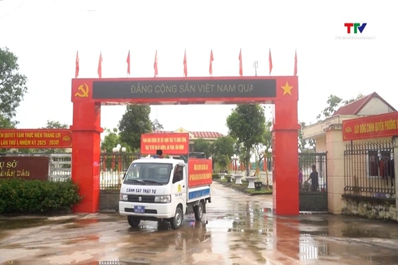 Phường Đông Tiến ra quân lập lại trật tự đô thị