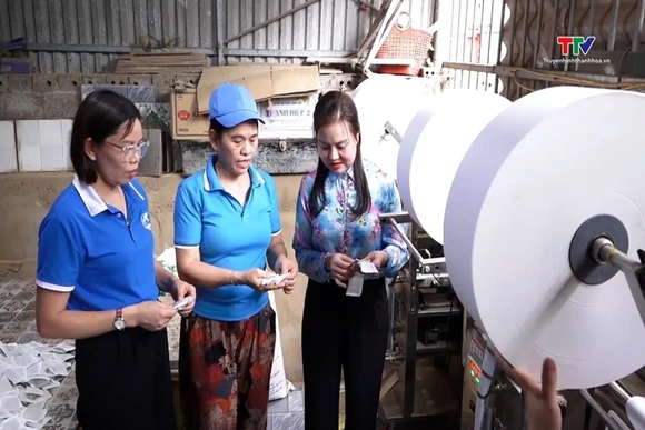Kiểm tra kết quả thực hiện nhiệm vụ công tác hội và phong trào phụ nữ