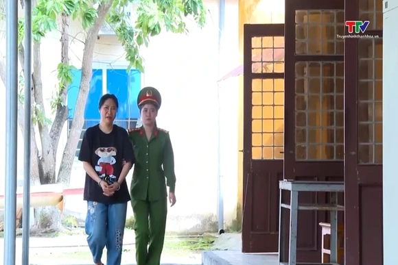 Bắt đối tượng lừa góp vốn đầu tư và nhận tiền chạy giấy tờ đất đai