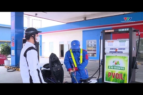 Khuyến cáo sử dụng xăng E10 đối với ô tô, xe máy