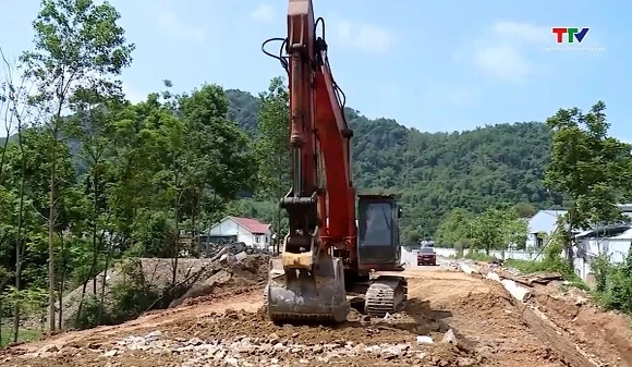 Đẩy nhanh tiến độ thi công các dự án hạ tầng khu vực miền núi