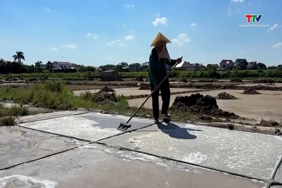 Mưu sinh giữa nắng nóng