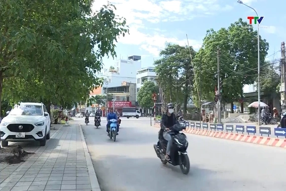 Tăng cường phát hiện, tố giác vi phạm an toàn giao thông đường sắt