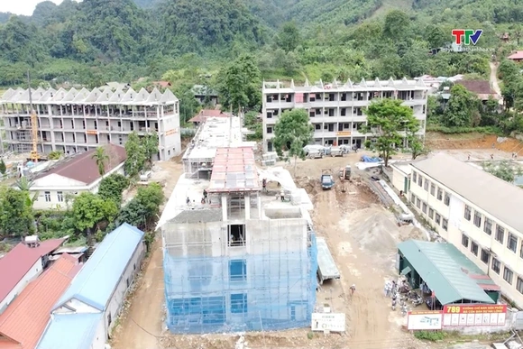 Tăng tốc xây dựng trường nội trú liên cấp Bát Mọt