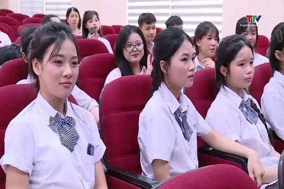 Xây dựng môi trường an toàn, yêu thương và không bạo lực với trẻ em