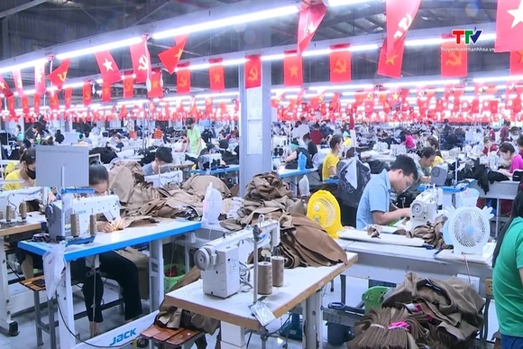 Đảm bảo cấp điện trong ngày nắng nóng