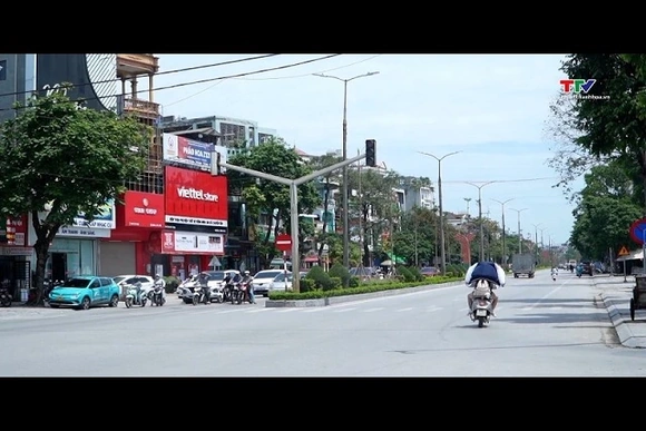 Phường Hạc Thành khắc phục bất cập đèn tín hiệu giao thông