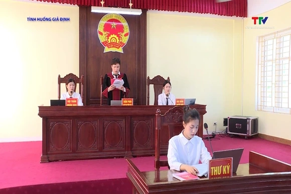 Chung kết Hội thi “Rèn nghề Luật” năm học 2025 - 2026