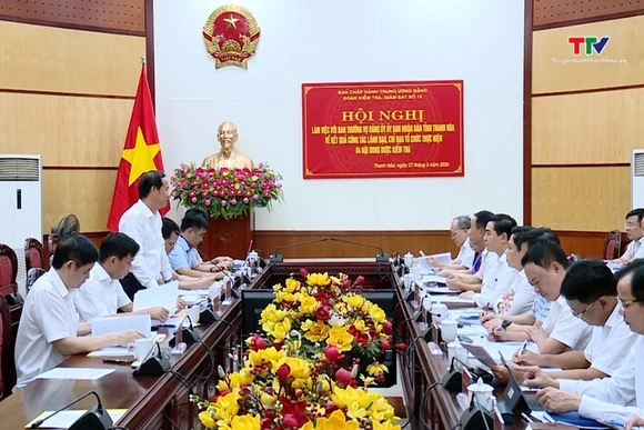 Đoàn kiểm tra, giám sát số 15 làm việc với Ban Thường vụ Đảng ủy UBND tỉnh
