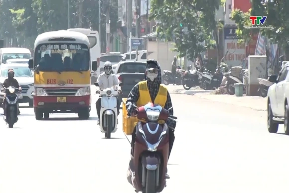Bảo vệ sức khoẻ người lao động giữa nắng nóng kéo dài