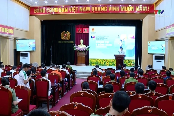 Chung tay bảo vệ trẻ em trên môi trường mạng