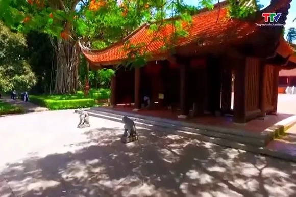 Khám phá văn hóa, lịch sử qua những tour du lịch di sản