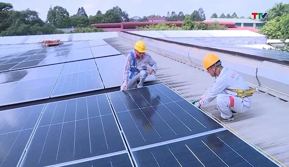 Điện mặt trời mái nhà Khơi nguồn năng lượng xanh cho Thanh Hóa