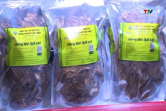 Ban hành Bộ tiêu chí và quy trình đánh giá, phân hạng sản phẩm OCOP