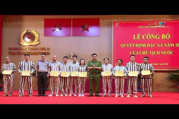 172 phạm nhân tại Trại giam Thanh Phong được Chủ tịch nước đặc xá