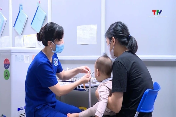 Bảo vệ trẻ em trước dịch bệnh mùa hè