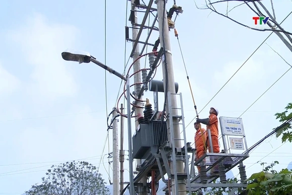 Tăng cường sử dụng điện tiết kiệm, hiệu quả trong mùa nắng nóng