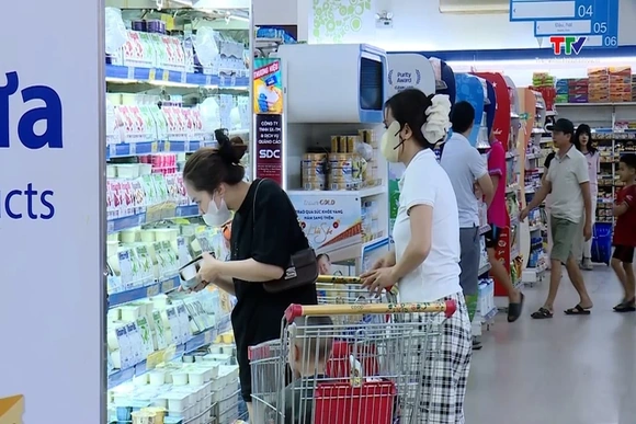 Phát triển thị trường trong nước trở thành điểm tựa cho tăng trưởng