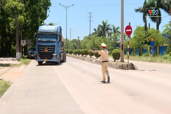 Tăng cường kiểm soát tải trọng phương tiện tại phường Bỉm Sơn