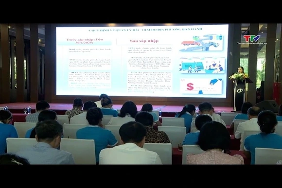 Khai giảng lớp tập huấn về bảo vệ môi trường