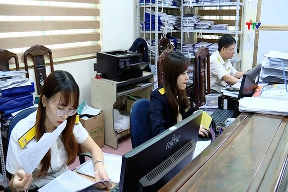 Cung cấp thông tin tài khoản người nộp thuế của tổ chức tín dụng