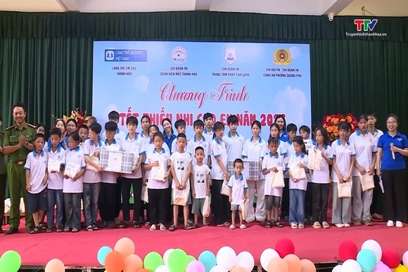 Chung tay vì tương lai của trẻ em