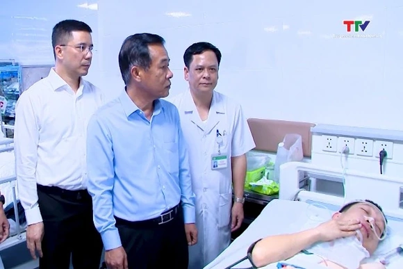 Cán bộ công an bị trọng thương khi đấu tranh với tội phạm