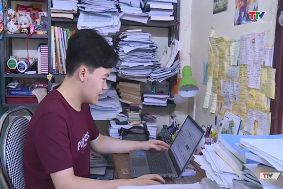 Từ đam mê đến Huy chương Đồng Olympic Toán học