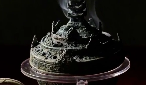 [MỘT PHÚT - NGHÌN NĂM] Lư trầm hương thời Trần