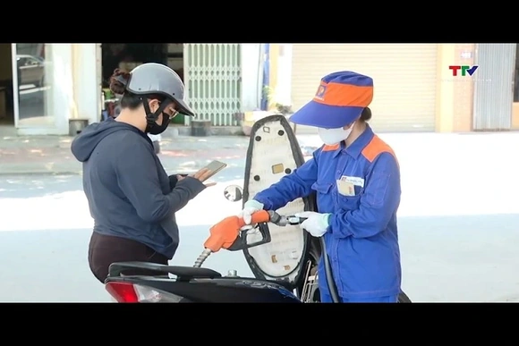 Kiểm tra, giám sát chất lượng xăng sinh học E10