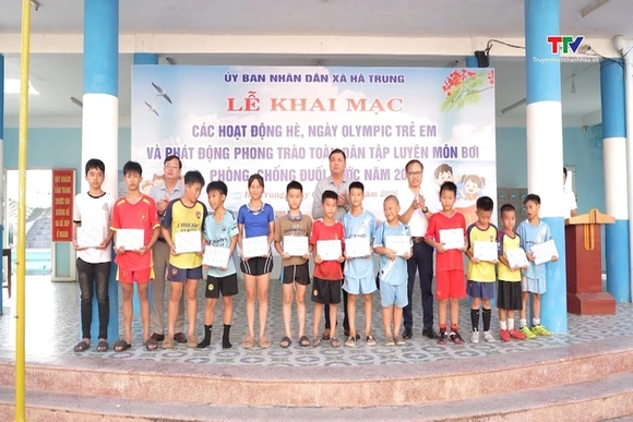 Xã Hà Trung khai mạc hè và phát động phòng, chống đuối nước cho trẻ em