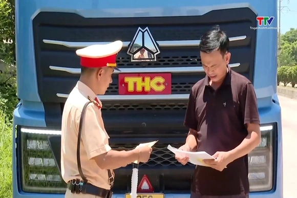 Từ 01/7/2026, xe trục đơn lưu thông trên đường bộ không được vượt quá 10 tấn