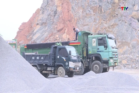 Ngăn chặn xe vận tải hàng hóa vi phạm trước khi xuất phát
