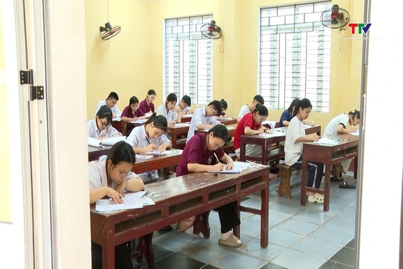 Thí sinh Thanh Hoá hoàn thành ngày thi đầu tiên của kỳ thi tốt nghiệp THPT 2026