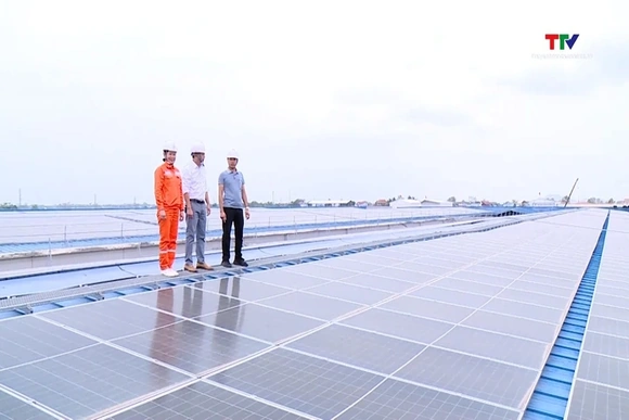 Tiết kiệm điện trong mùa nắng nóng