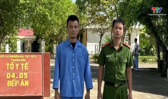 Thực hiện cai nghiện bắt buộc đối với hot tiktoker Long “chín ngón”