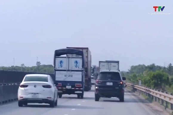 Sắp thu phí 13 tuyến cao tốc Bắc - Nam