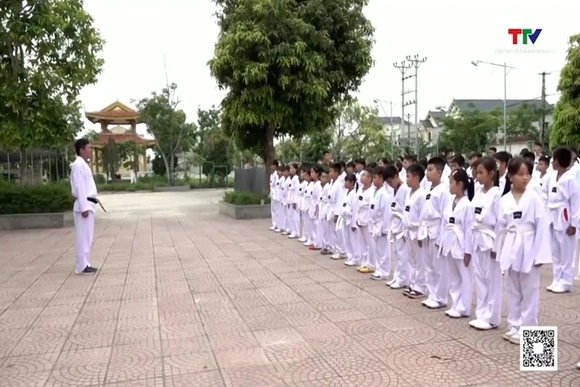 Lớp học võ miễn phí đồng hành cùng tuổi trẻ xã An Nông