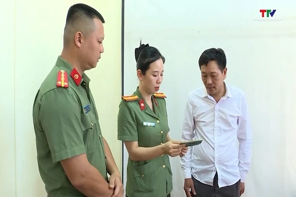 Hiện đại hóa công tác quản lý xuất nhập cảnh