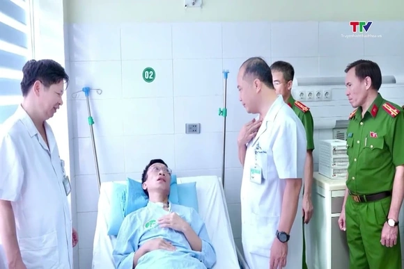Cán bộ Công an bị trọng thương khi đấu tranh với tội phạm ma túy đã xuất viện