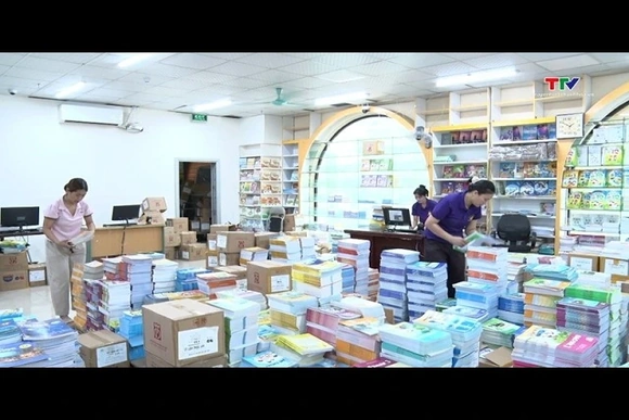 Chuẩn bị sách giáo khoa cho năm học mới