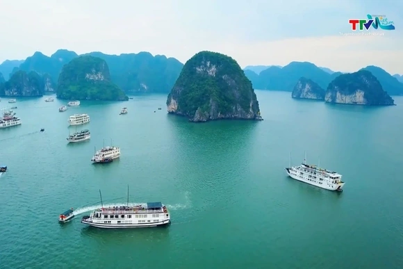 Việt Nam gây ấn tượng với du khách quốc tế bằng cảnh sắc, di sản và ẩm thực