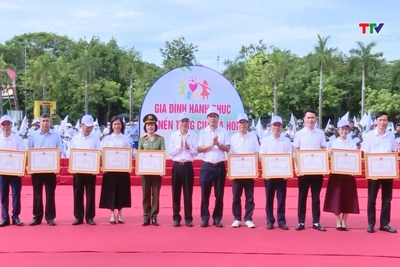 Kỷ niệm 25 năm Ngày Gia đình Việt Nam