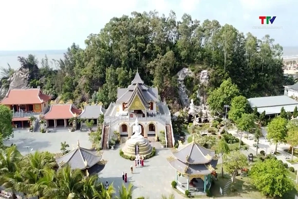 Kết nối du lịch văn hóa – tâm linh ở Lạch Trường