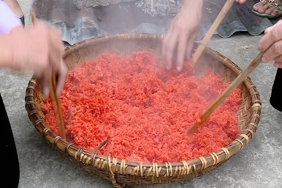 Độc đáo Lễ mừng cơm mới của bà con dân tộc Mường Đủ