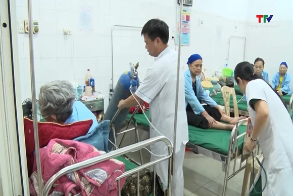 Tăng cường chăm sóc sức khỏe người dân miền núi