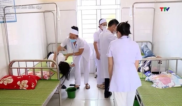 Diễn tập xử lý vụ việc ngộ độc thực phẩm từ bữa ăn tập trung đông người
