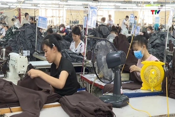 Thúc đẩy sản xuất kinh doanh, phát triển thị trường