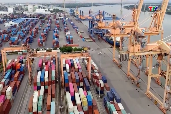 Cước vận tải biển tăng nóng